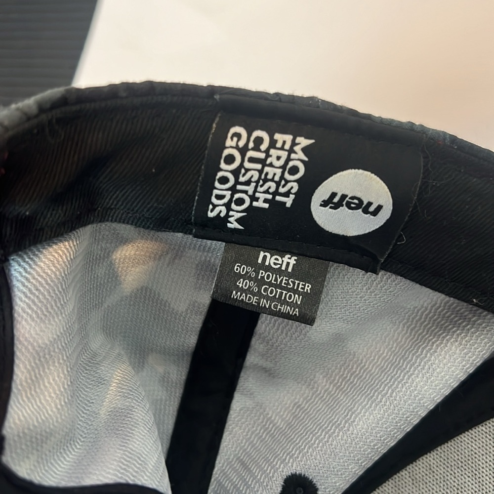 Neff Snap Back Hat - Picture 5 of 5